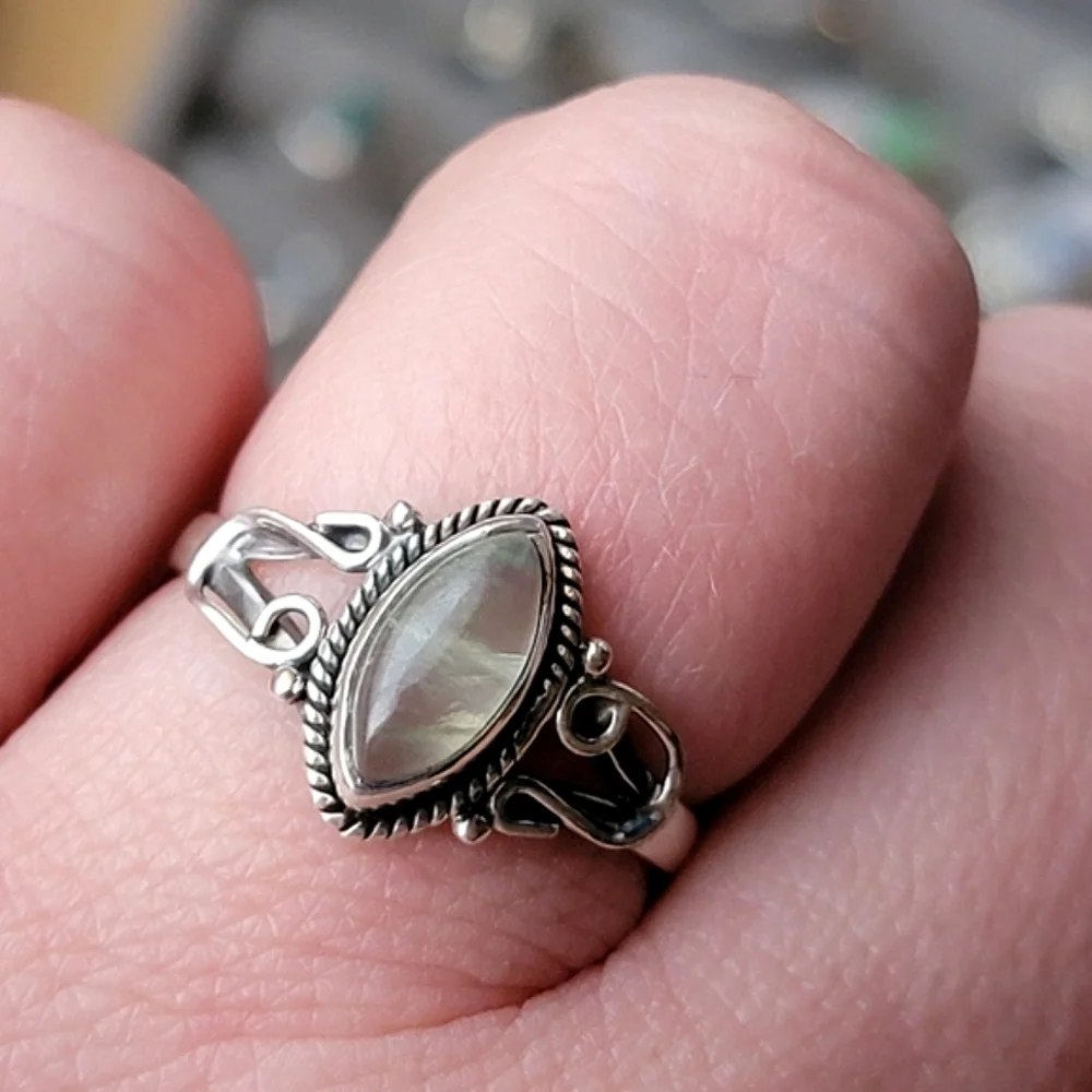Prehnite Sterling Silver Filigree Horseshoe Ring Marquise Gemstone